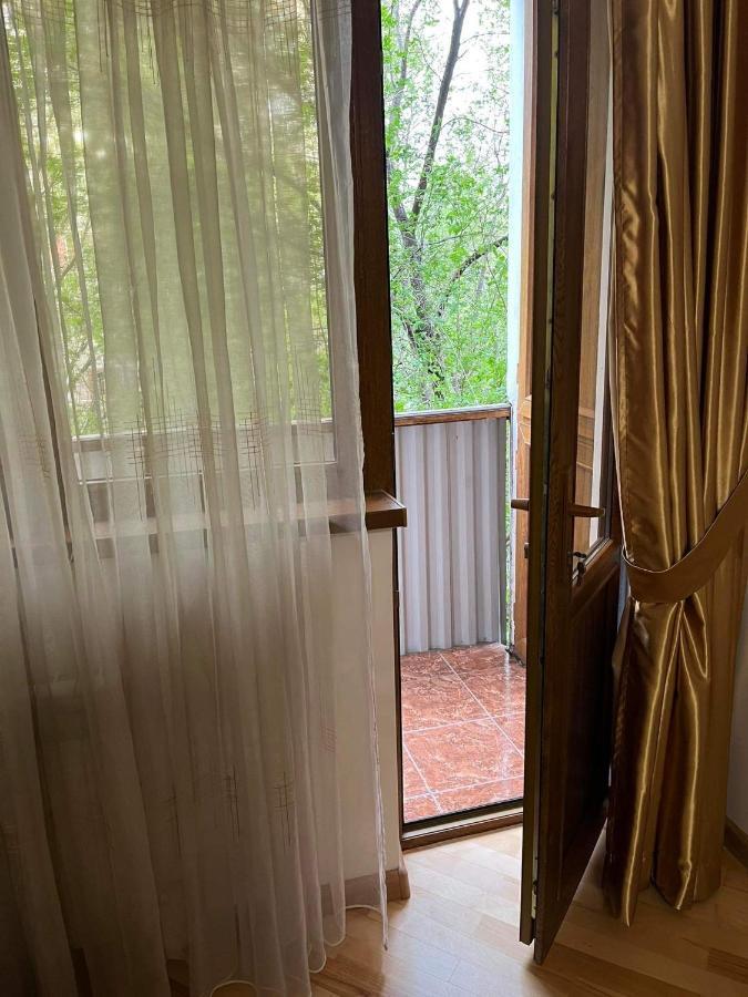 Apartment In City Center Ереван Екстериор снимка