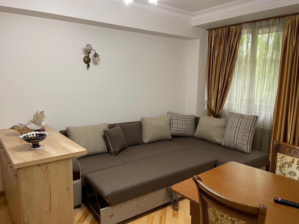 Apartment In City Center Ереван Екстериор снимка